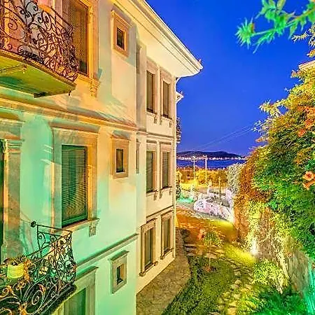 Hotel Cunda Esen 3*